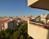 Resale - Apartment - Orihuela Costa - Campoamor