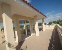 Resale - Villa - Orihuela Costa - Campoamor