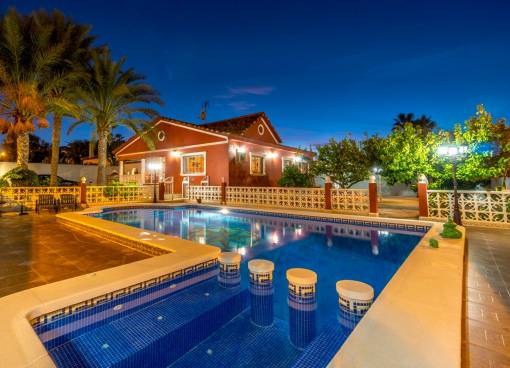 Villa - Segunda Mano - Torrevieja - MEDSHL011